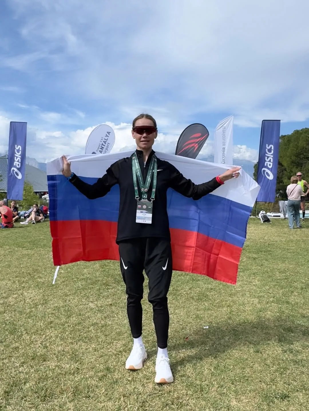 💥 У Луизы Лега и Артёма Попова — лучшие результаты российского сезона на полумарафоне  Луиза и Артём