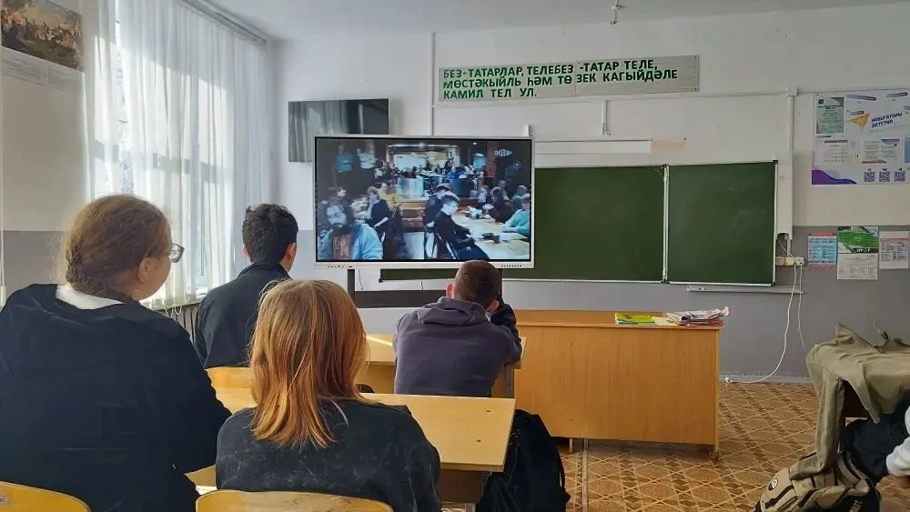 Обучающиеся 8-10 классов МОУ СОШ с.Калда МО «Барышский район» стали зрителями кинопросм...