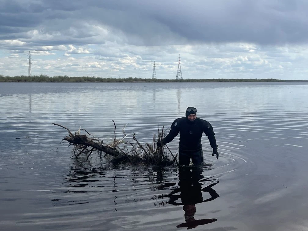 Видео спасения пострадавшего во время Соревнований по плаванию  в холодной  воде на 203...