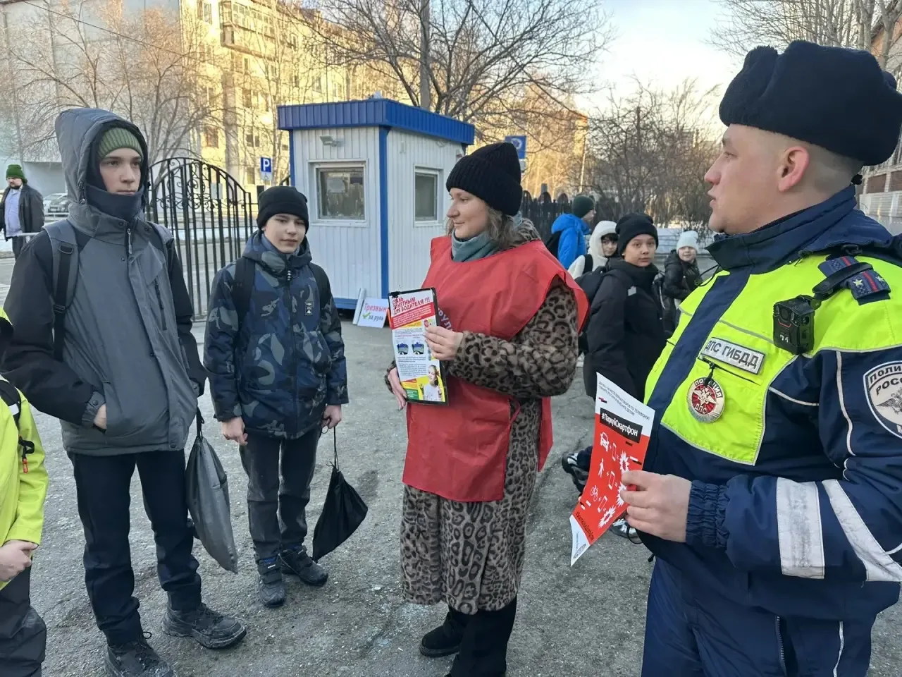🚘 ДЕНЬ УЧАСТИЯ РОДИТЕЛЕЙ В АКЦИЯХ ДОРОЖНОЙ БЕЗОПАСНОСТИ  ☀️С самого утра, у первого корпуса школы №6
