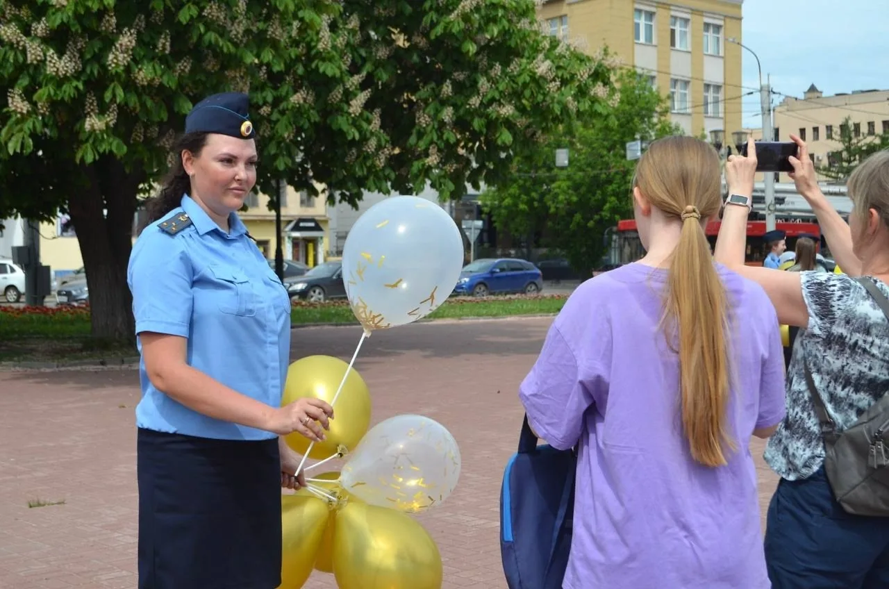 🆕В Ивановской области стартовала акция «Судебные приставы — детям»