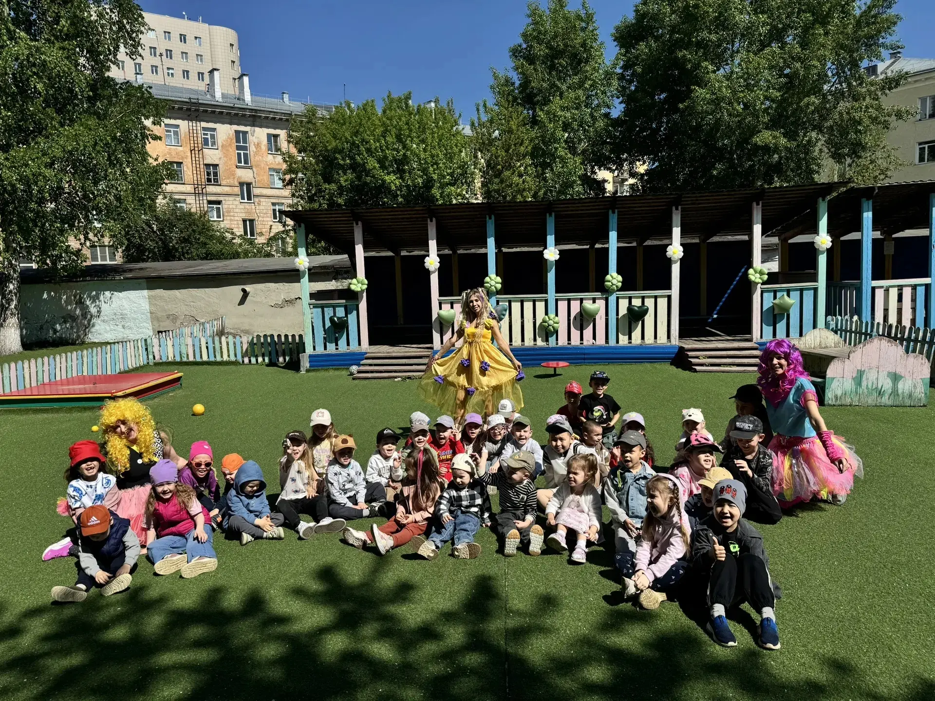 Наш праздник для детей прошёл весело и задорно! 🎉😊 Смех, игры и радость наполнили каж...