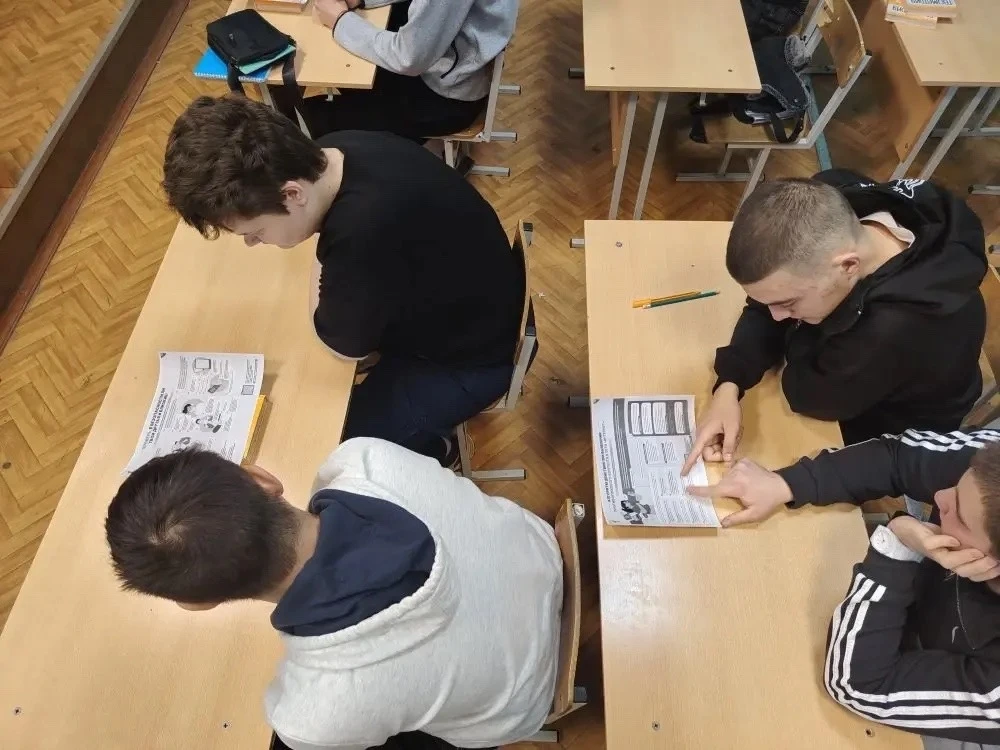 🇷🇺Разговоры о важном🇷🇺    📌Новая учебная неделя в нашем колледже началась традиционно с занятия «Раз