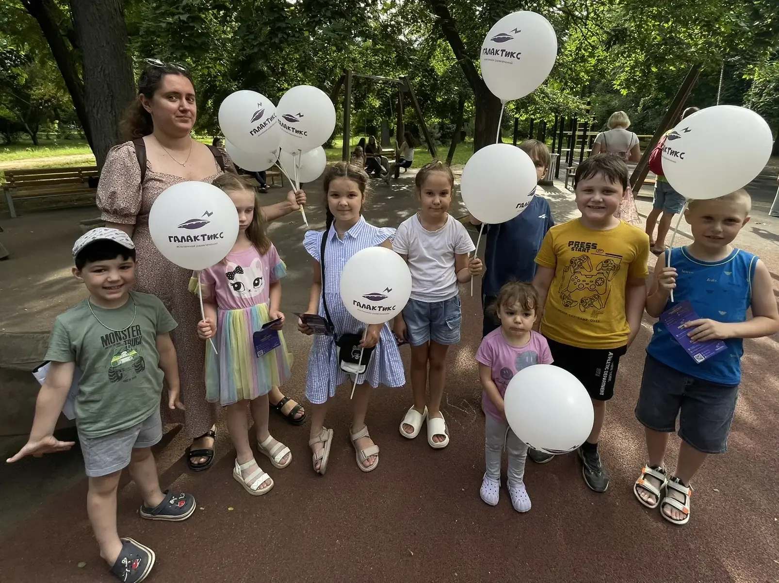 ☀ В «Сказочном парке» 14 июня царила настоящая сказка! ☀
Дети с азартом преодолевали эстафеты, сосре