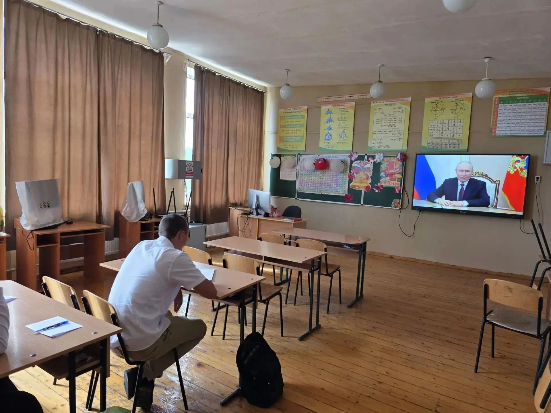Начинаем учебный год с РАЗГОВОРОВ О ВАЖНОМ!!! Вот и завершилось лето- время, которое мы...
