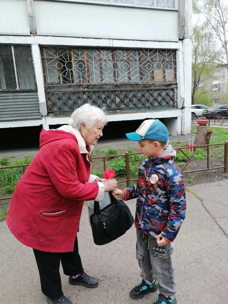 Воспитанники детского сада приняли участие в акции «Красная гвоздика».