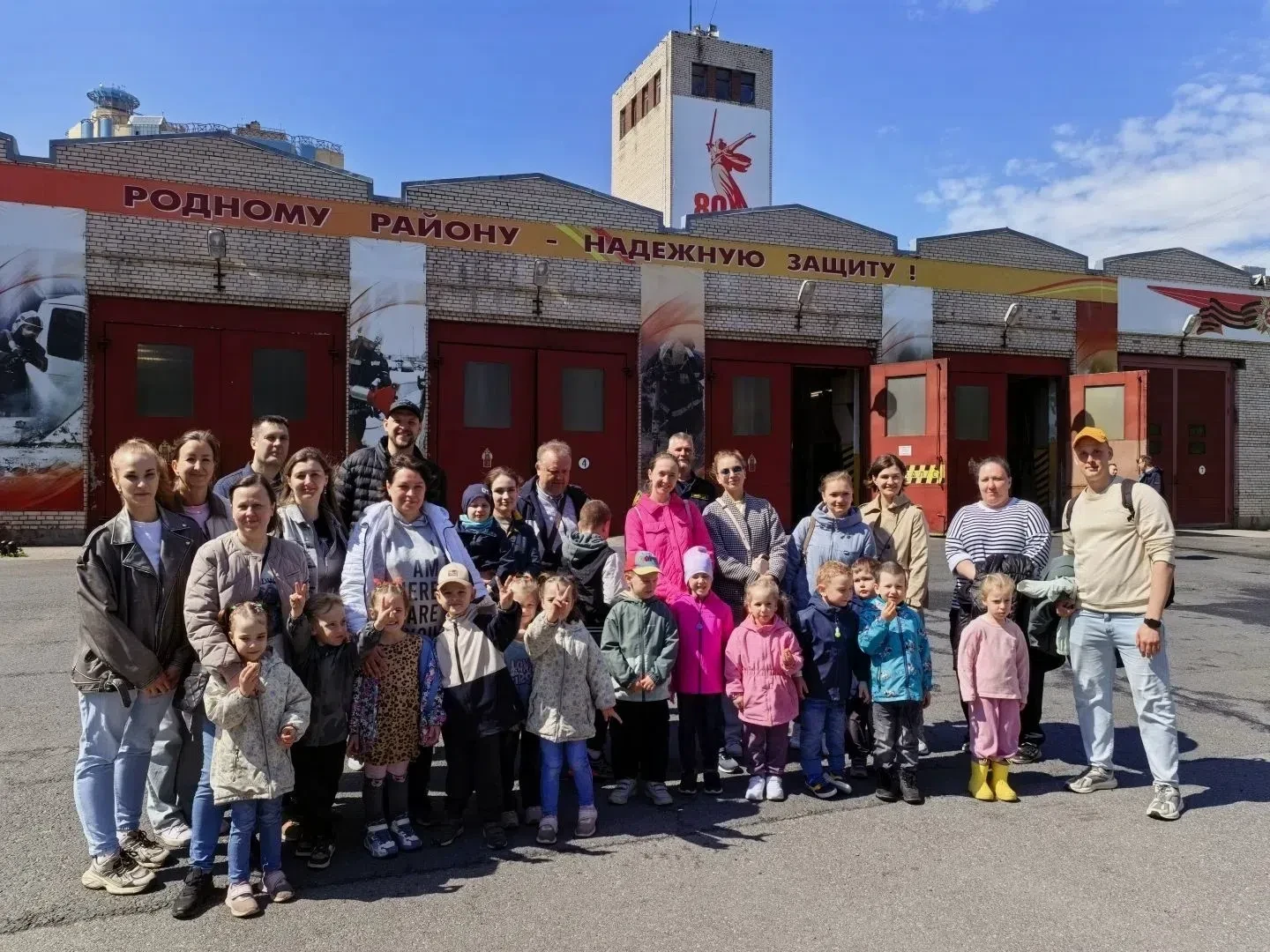 🧑‍🚒Экскурсия в пожарную часть - это не только увлекательное мероприятие, но и возможность закрепит