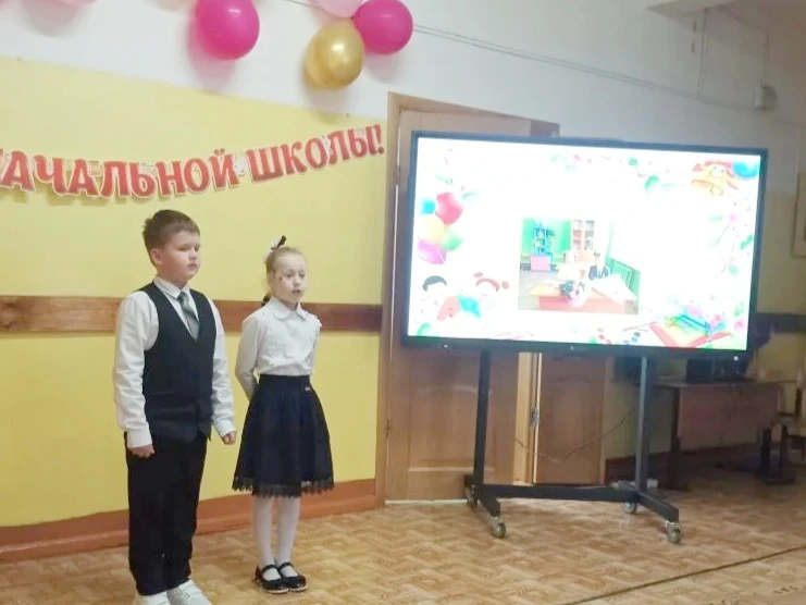 Праздник творчества и улыбок в нашей школе!