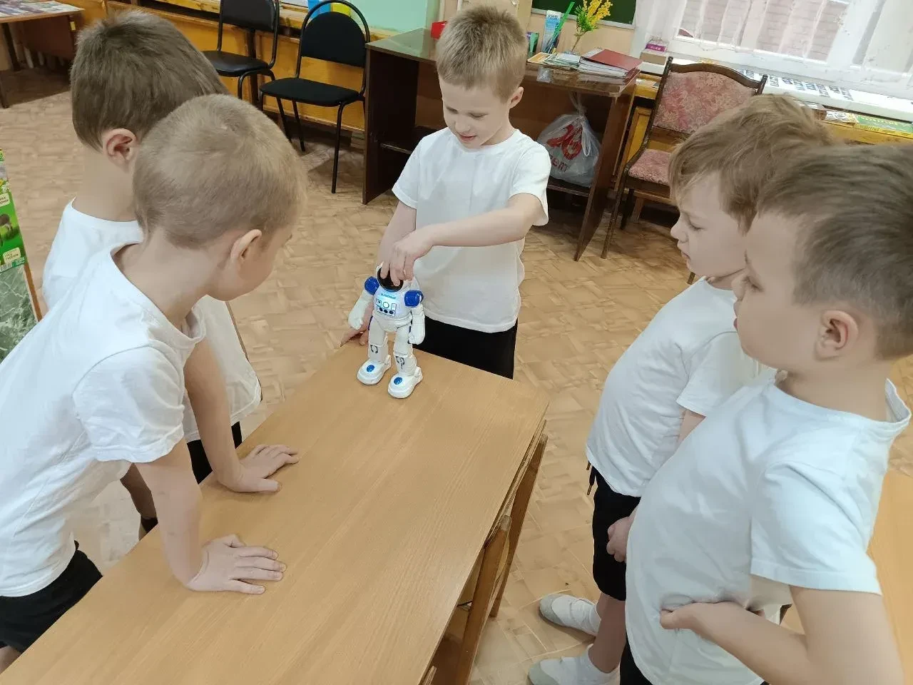 🚀С Днем космонавтики!   Неделя Космоса – в старшей группе дошкольного отделения «Незабудка» проходил