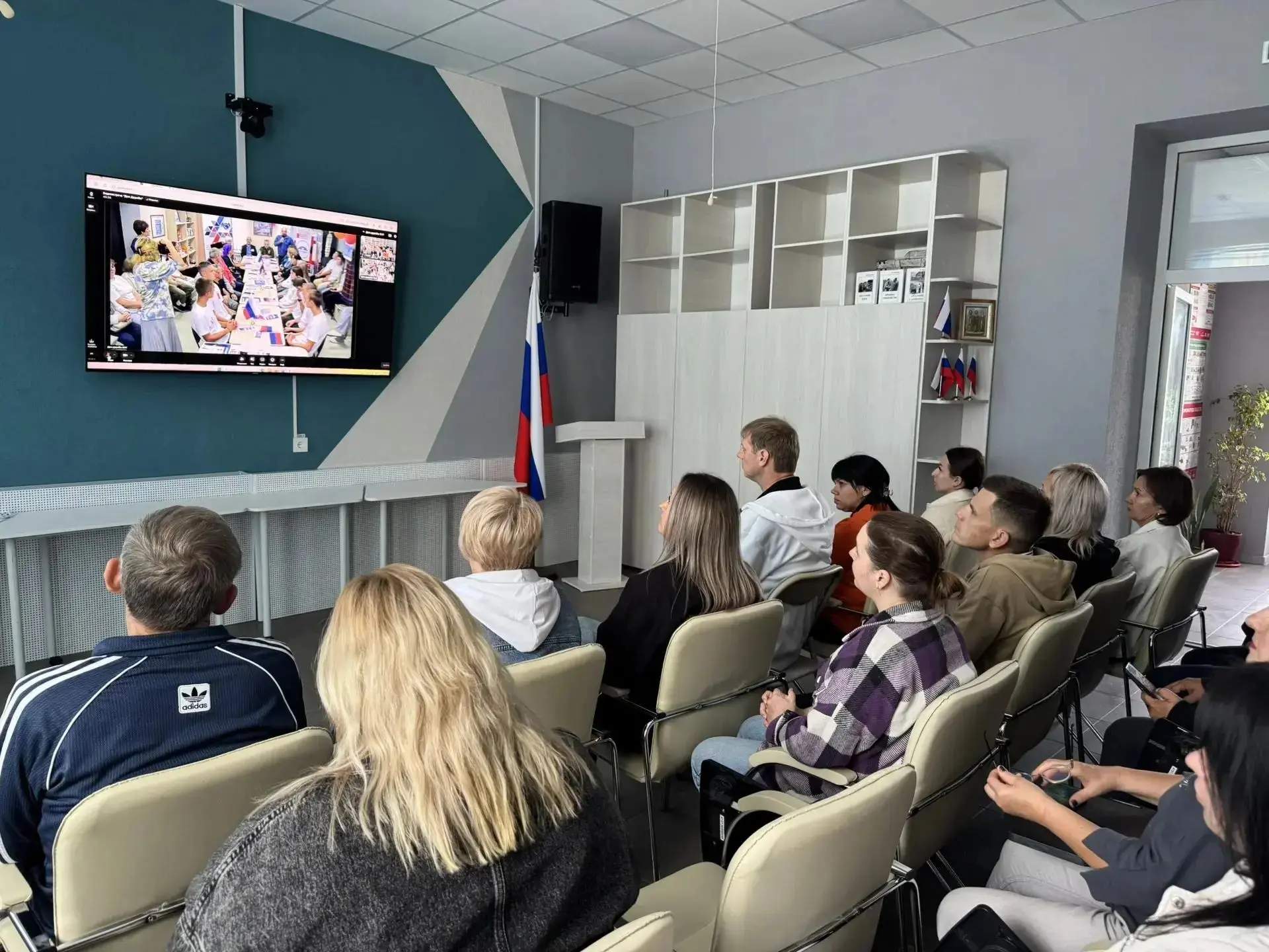 🇷🇺 В тёплой и дружественной атмосфере в Белокуракинской библиотеке состоялся телемост...