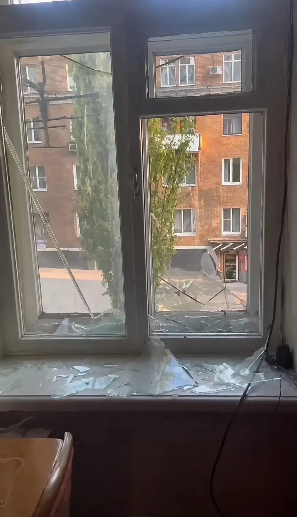 Последствия утреннего прилёта в центре Макеевки