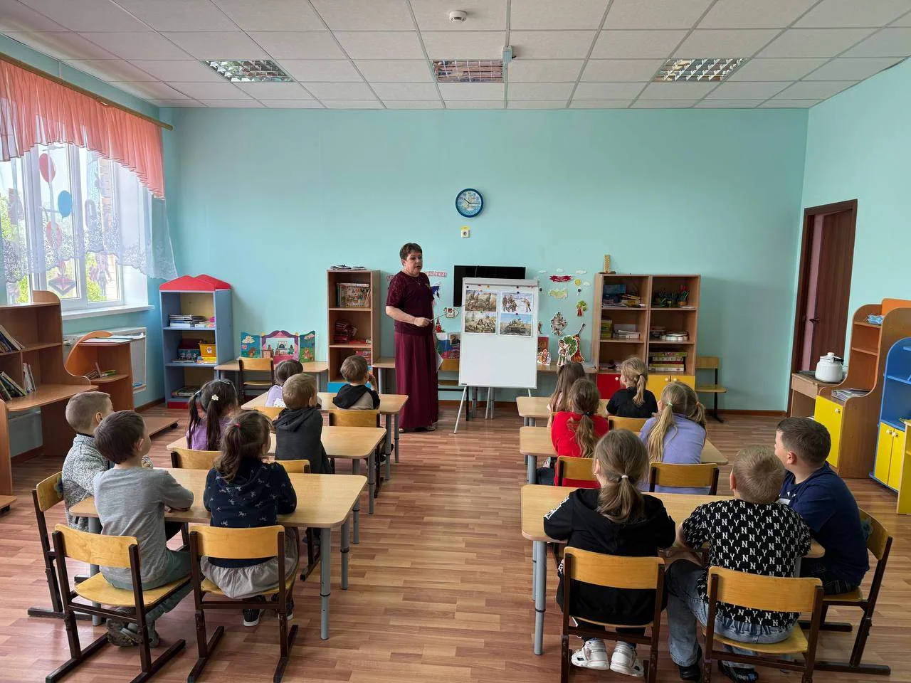«Георгиевская ленточка — символ памяти в руках дошколят»
