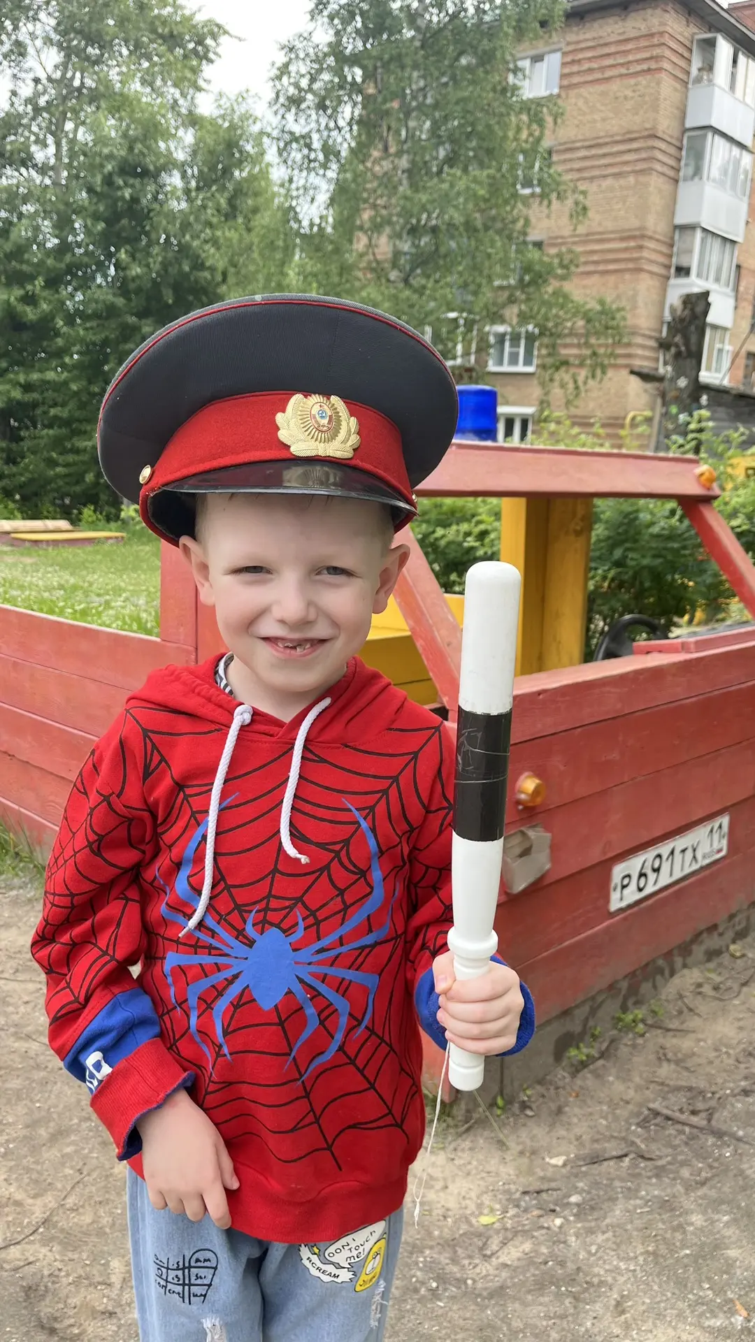 🎉 3 июля, — День ГИБДД🎉

Это отличный повод вместе с нашими дошколятами вспомнить важные правила д