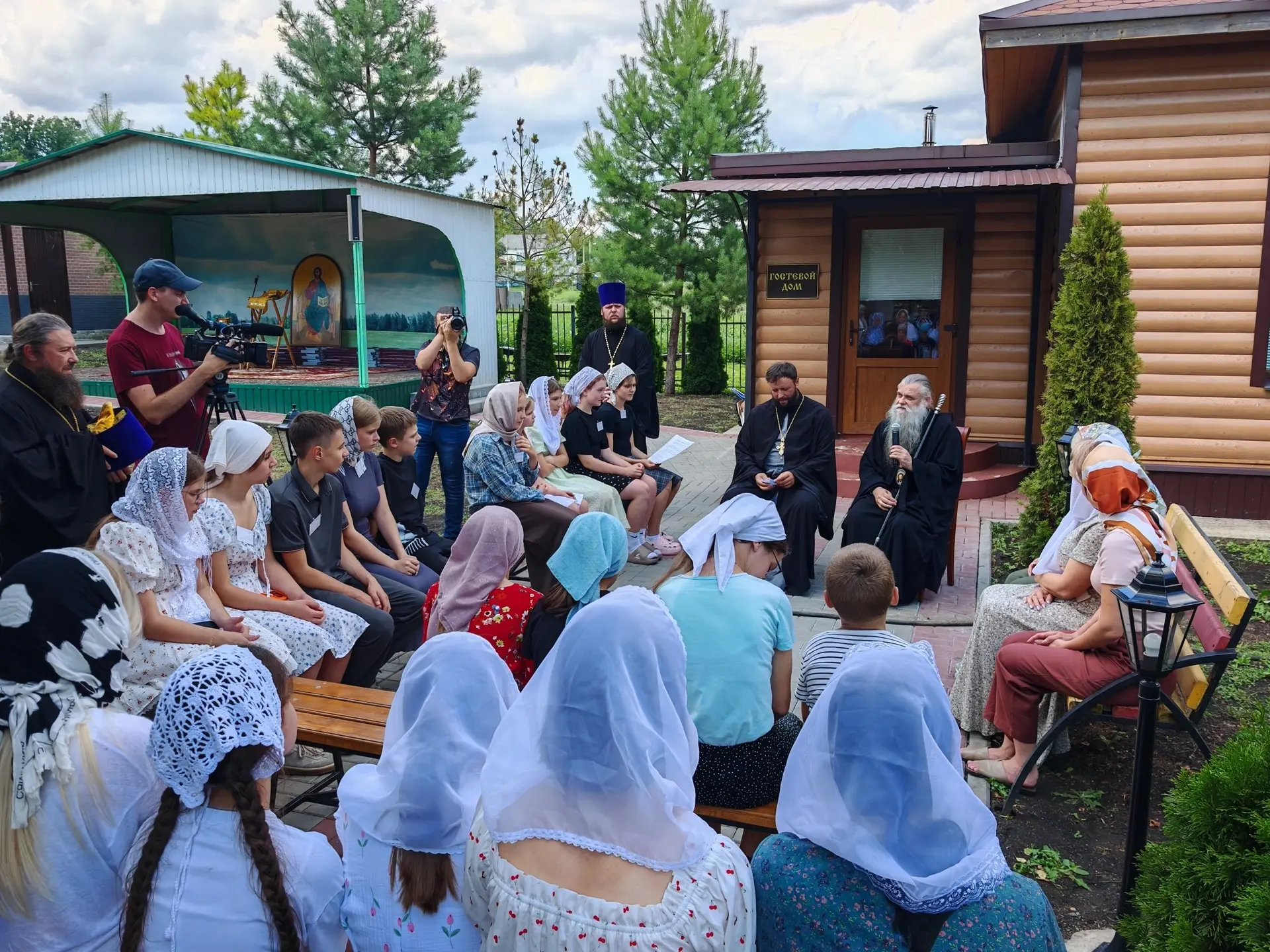 ✨ Наши ученицы — на православном форуме!

С 27 по 30 июля в Валуйской епархии прошёл 6-й форум право