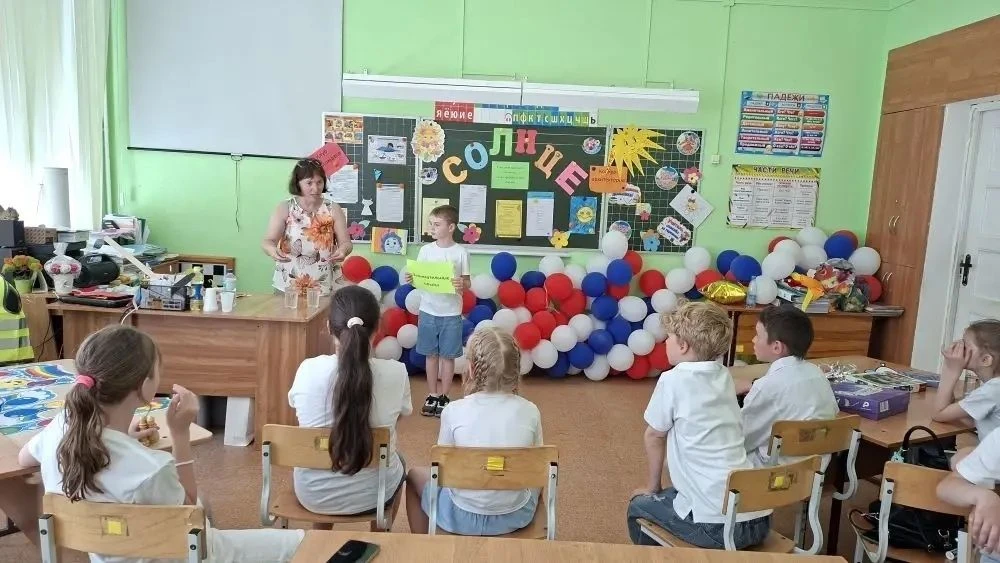 «Занимательные опыты» в «Солнышке» Сегодня в лагере прошло занятие «Занимательные опыты» от Движения