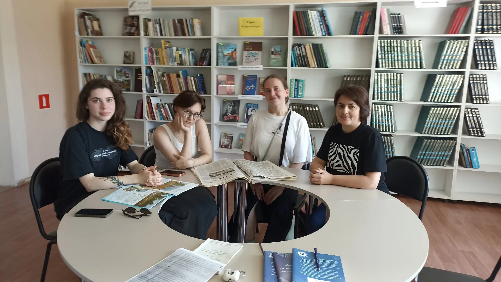 Две наши библиотеки - Натальинскую и Большеокуловскую библиотеку- музей посетили студенты факультета