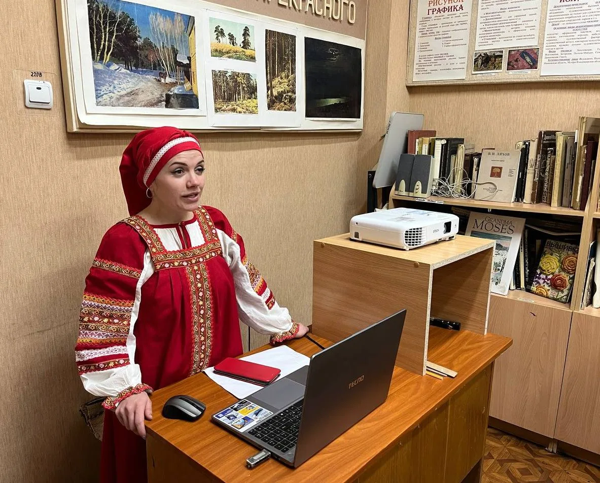 🎨 26 февраля студенты Ливенского строительного техникума посетили увлекательный мастер-класс по леп
