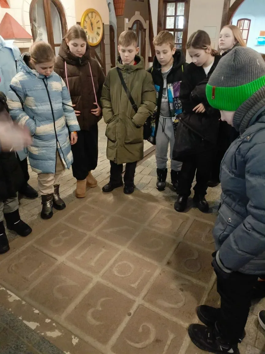 Захватывающая экскурсия в «Этномир»! 🌍✨  5К и 6А классы отправились в удивительное путешествие по ку