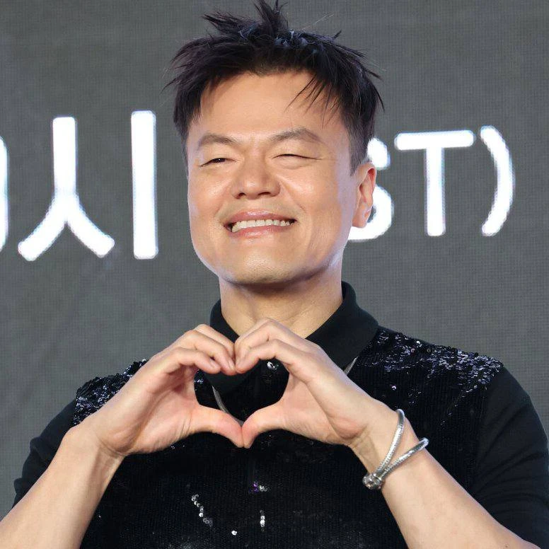 📮 #ITZY

JYP (Пак Джин Ён/#JYPark) рассказал об ITZY во время фанколла:

Фанат: Папи, ты настолько 