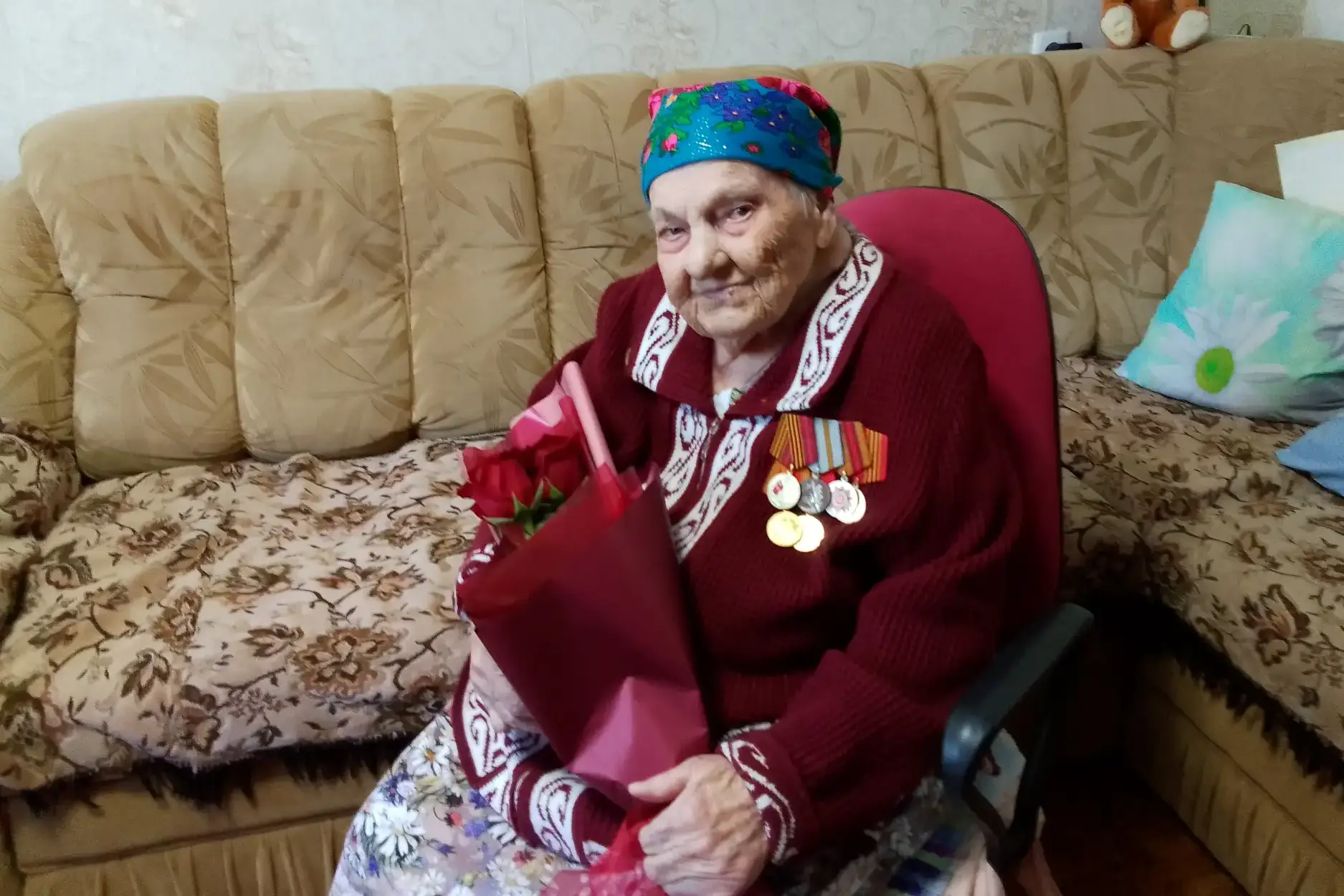 🎉Сегодня, в День России, свое 99-летие отмечает труженица тыла, ветеран труда Александра Макаровна 