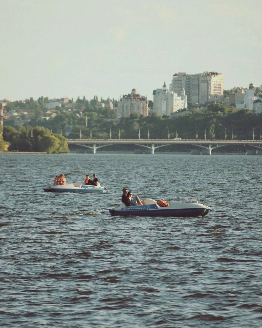 ❤️ Чудесная атмосфера летнего парка «Дельфин»!

Делитесь в комментариях своими летними фотографиями 