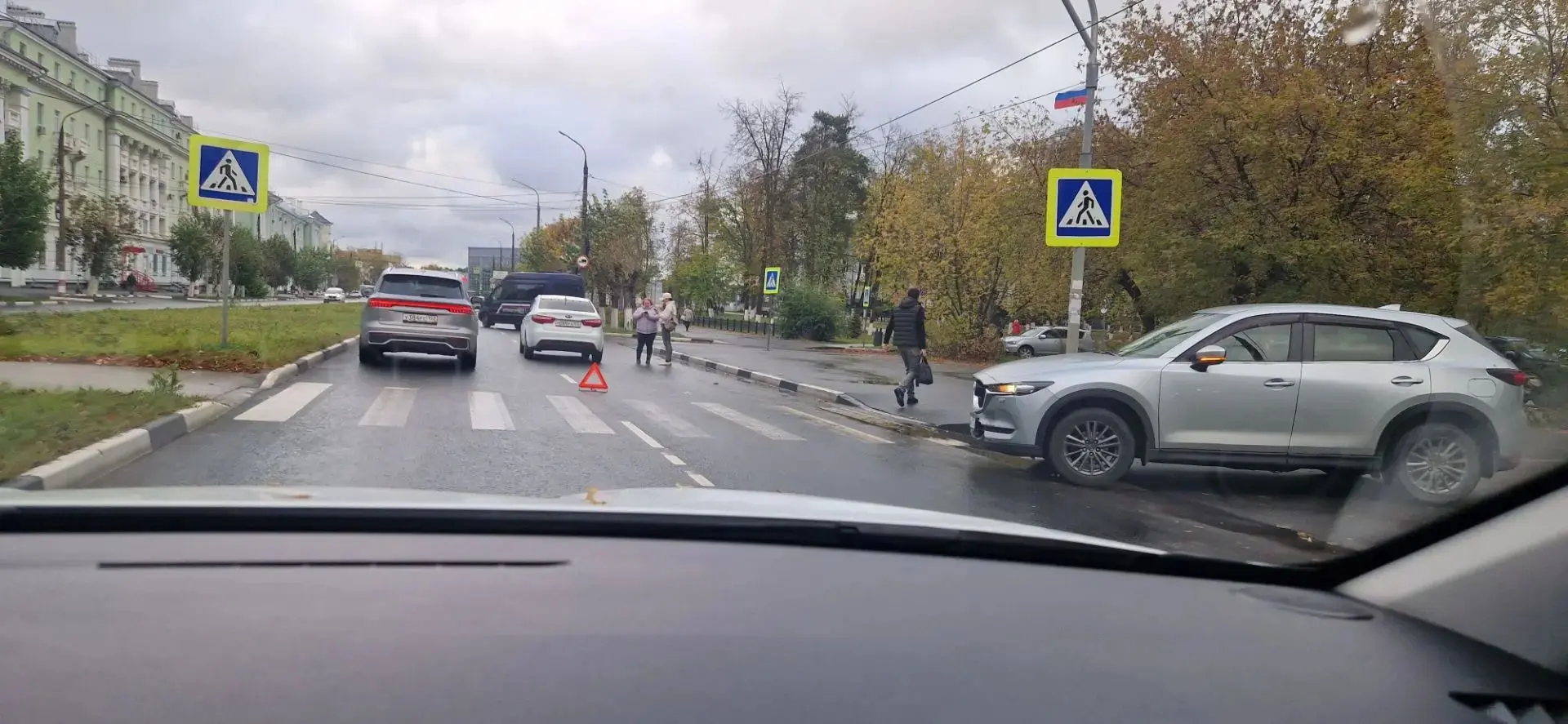 ДТП на проспекте Ленина, выезд с бульвара Победы, в сторону площади.