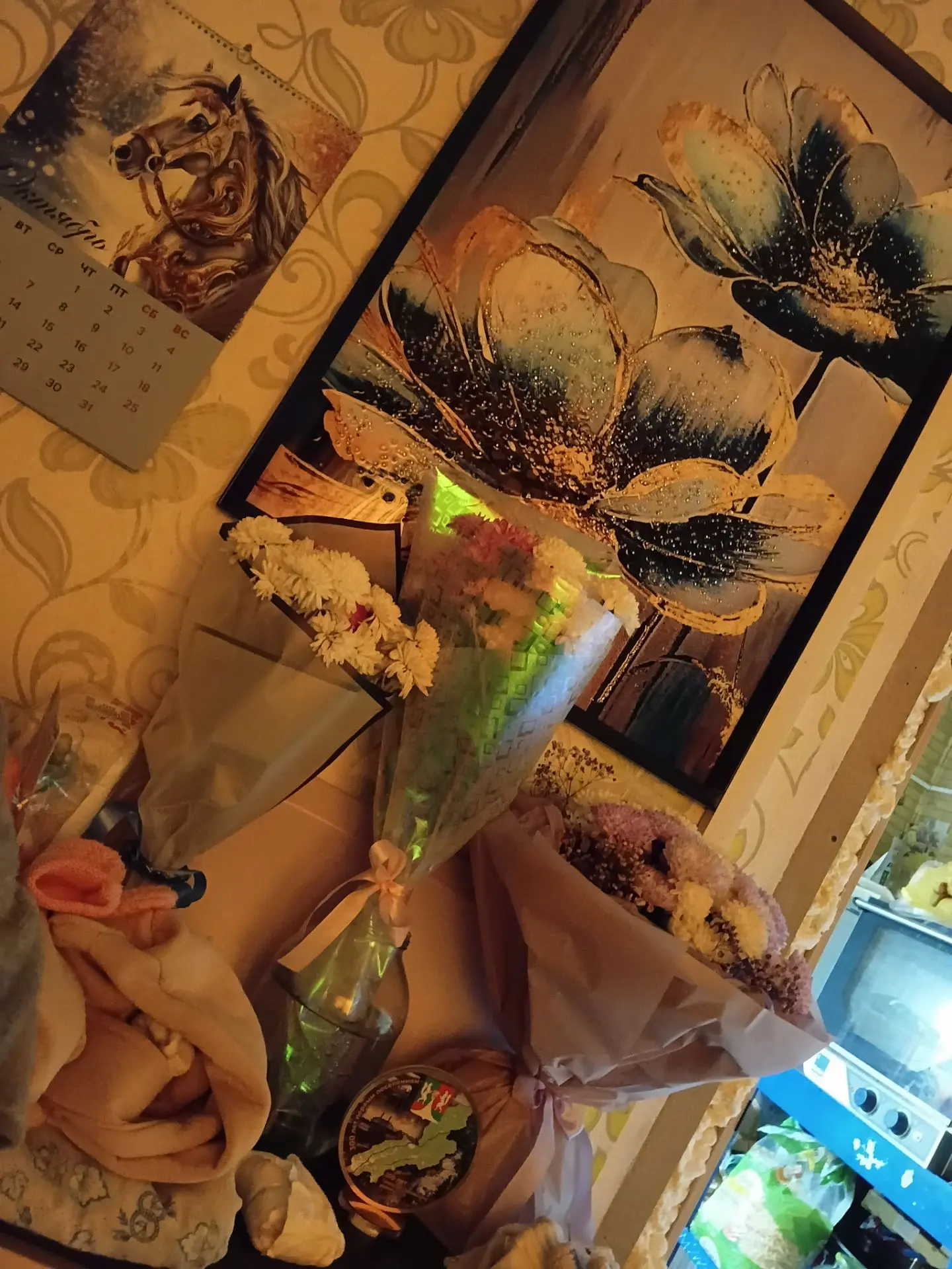 Надарили,мне цветочков,радуют глаз 🥰😍💖