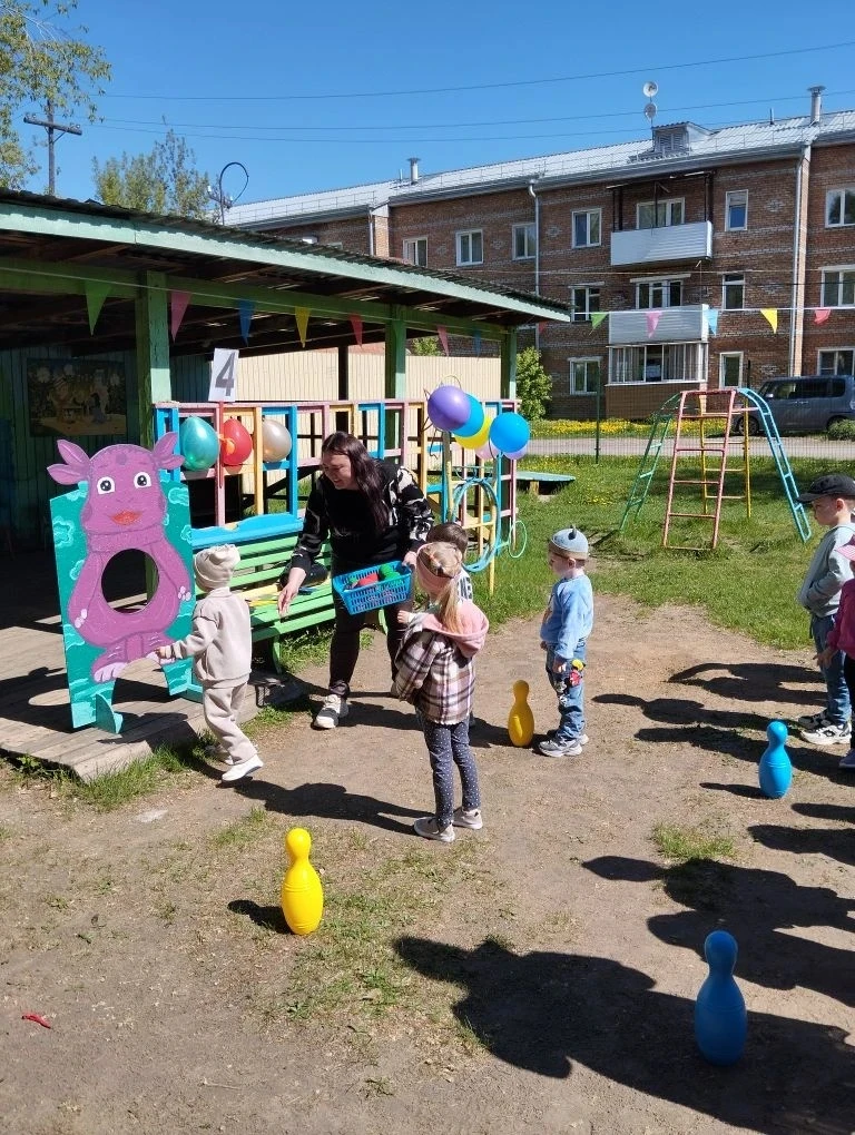 🎈 **Праздник Детства: «Путешествие в Страну Улыбок»** 🎈

Сегодня,в нашем детском саду отгремел нас
