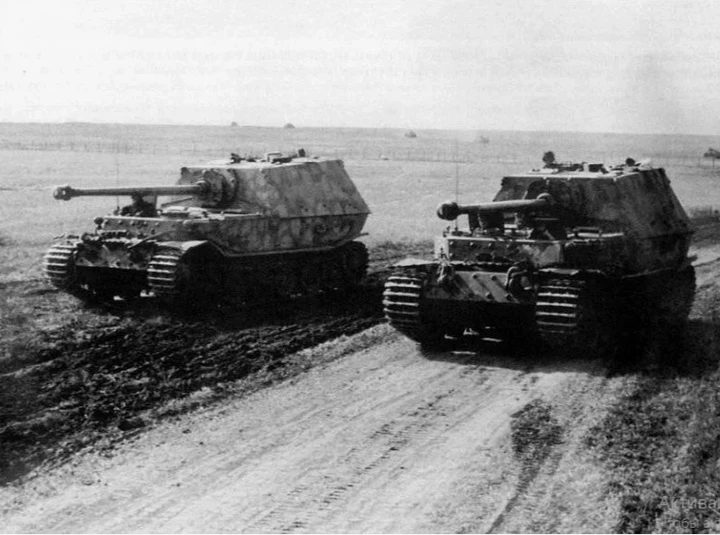 Дуэль САУ "Фердинанд" и СУ-152 под Курском в июле 1943. Битва новинок