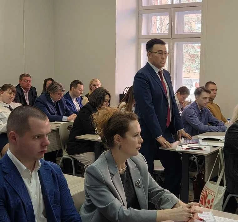 В минувшую субботу принял традиционное уже участие в очередном масштабном научном мероп...