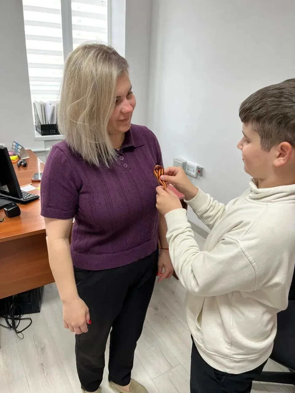 В Пчегатлукайском поселении прошла акция "Георгиевская ленточка", в которой приняли участие обучающи