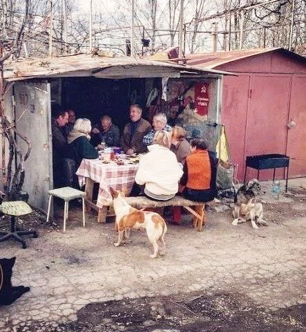 Вспоминаем романтику наших гаражных посиделок...