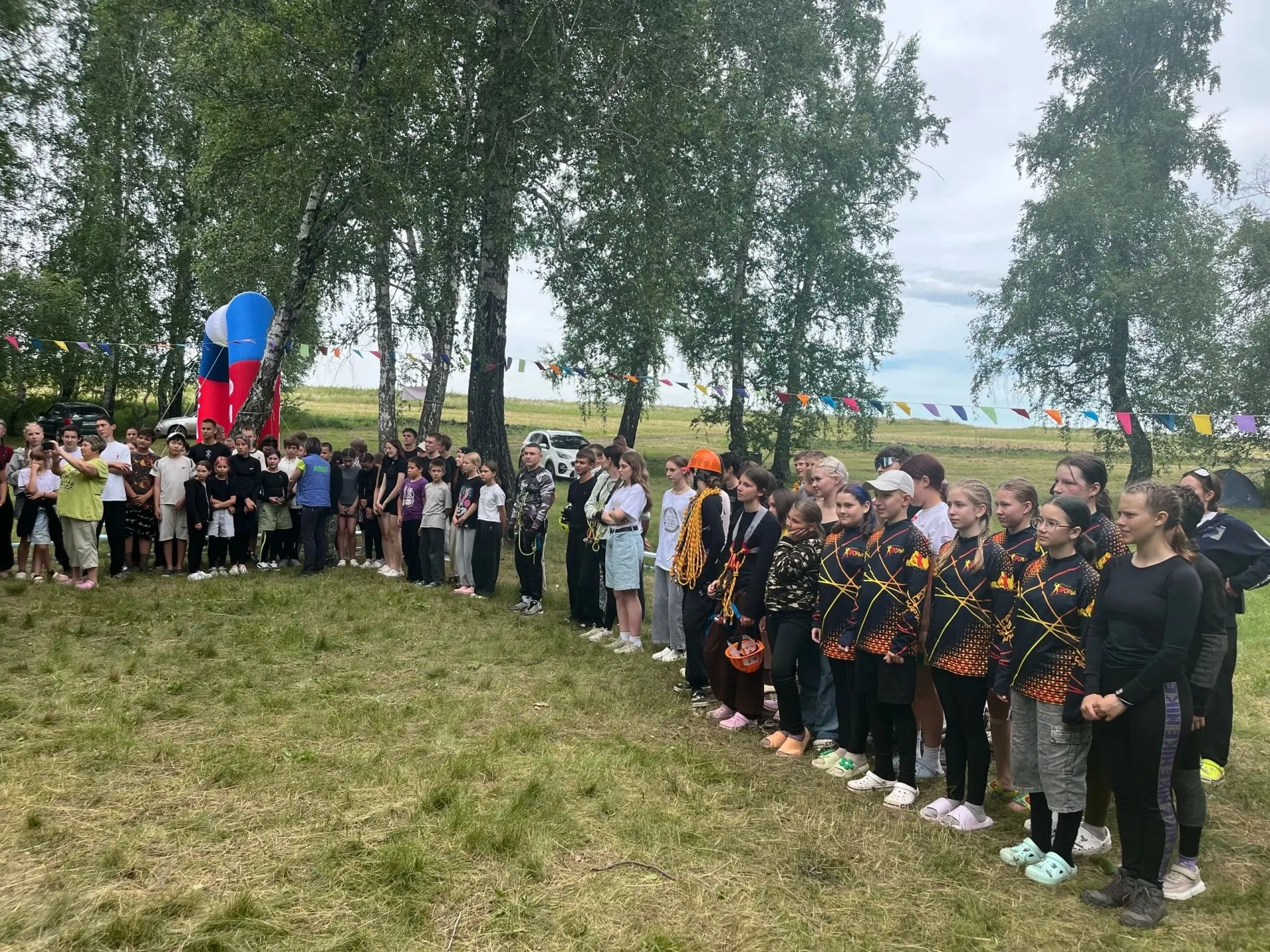 🏕️ В Карталинском муниципальном округе стартовал слёт юных туристов