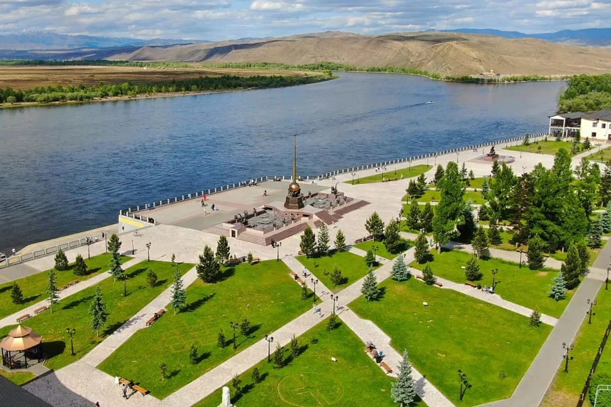 ✍️Президент ФПА Светлана Володина поздравила президента АП Республики Тыва Шолбана Монг...