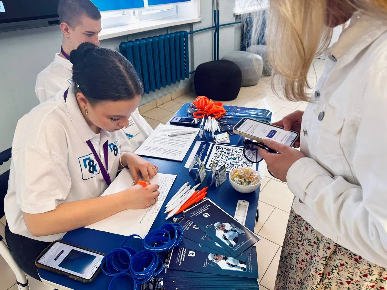 🔥 Вчера #ДмитровскоеОтделение принимало гостей…  Более 100 человек пришли познакомиться с профессиям