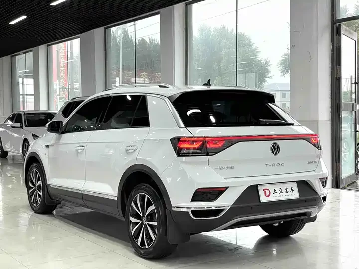 ‼️ VOLKSWAGEN T-ROC 2023‼️

⚙️ Двигатель: 1.4T (150 л.с.)
📍 Год выпуска: май 2023
🔧 Пробег: 27 333