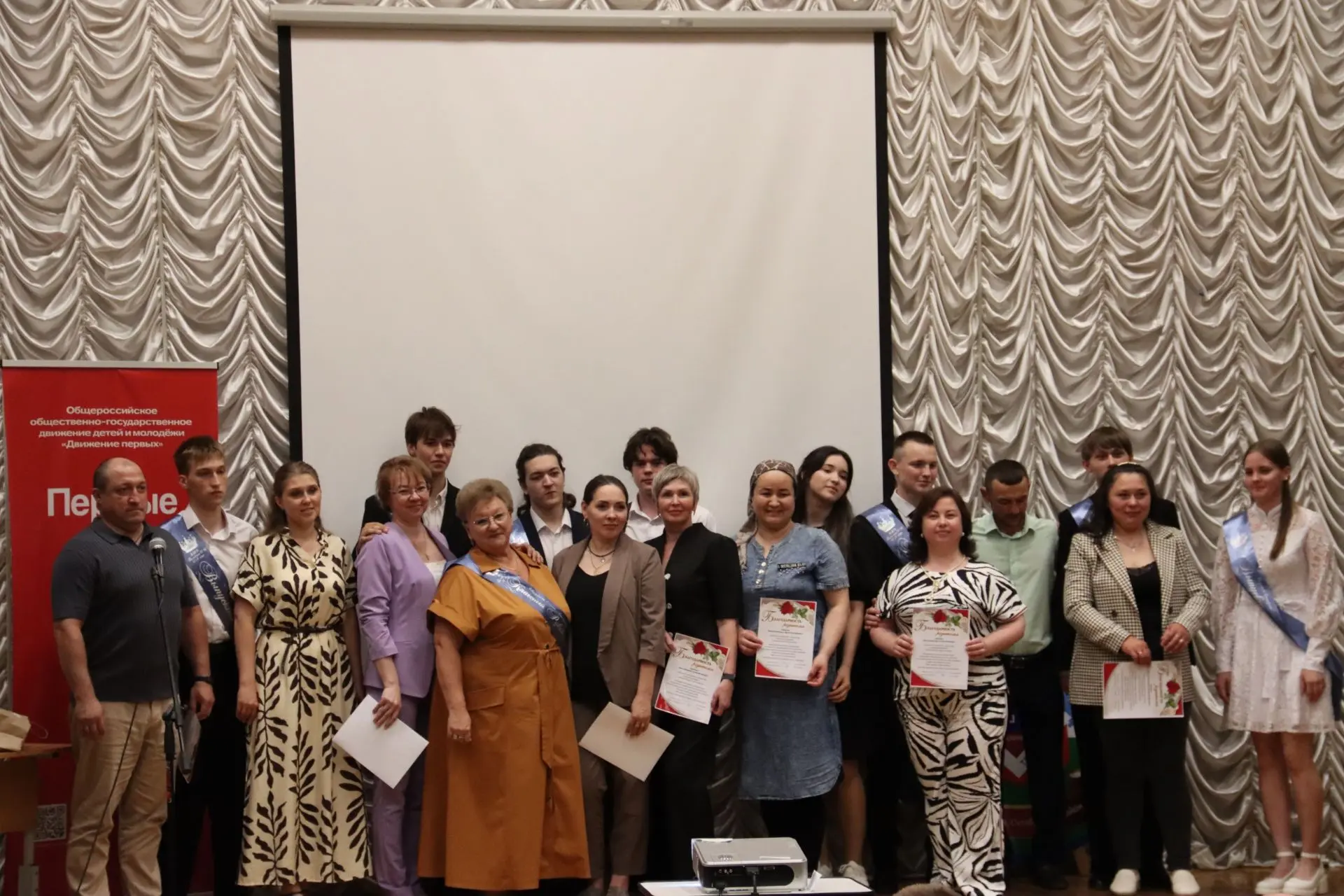 В добрый путь, выпускники Талинской школы!