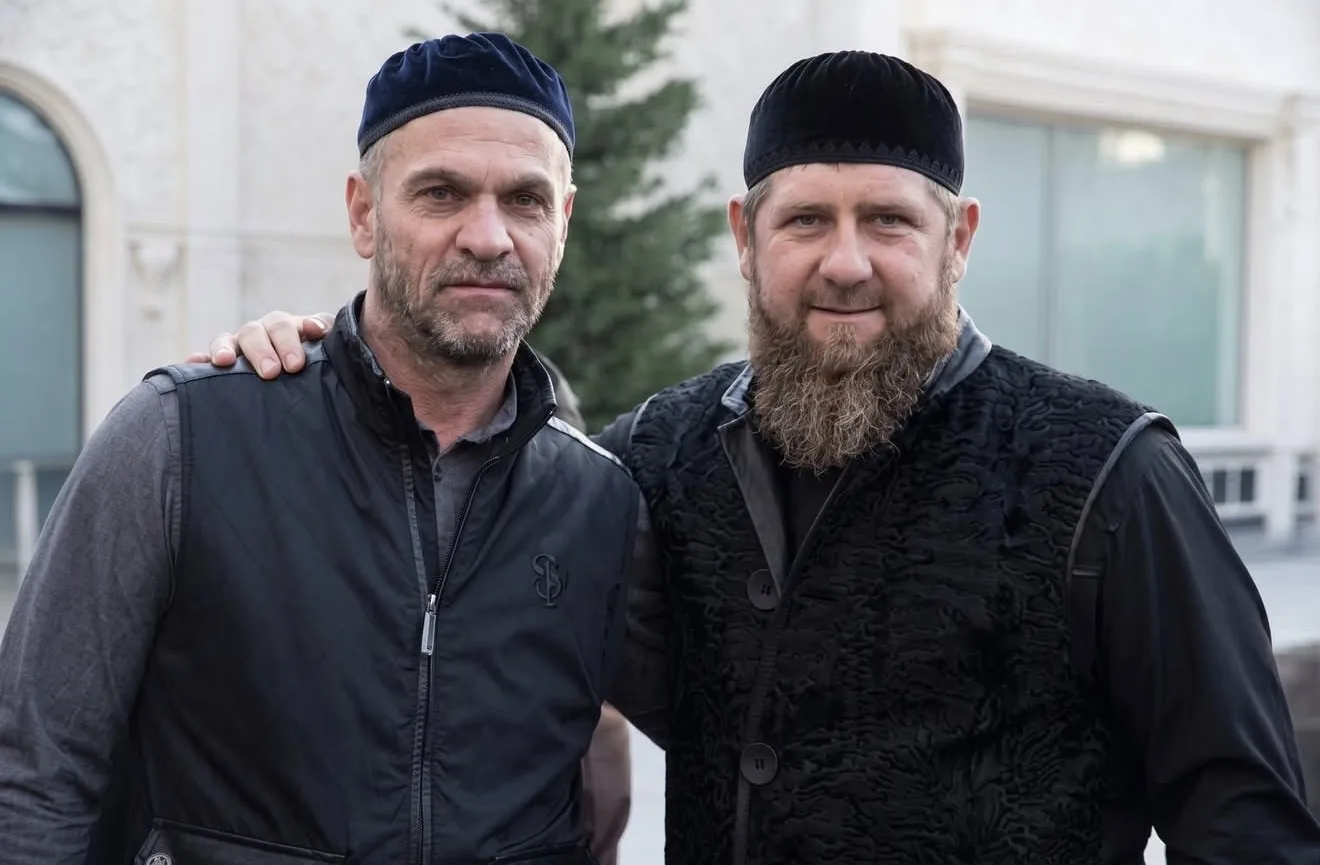 Ассаламу 1алайкум! Сегодня свой день рождения отмечает управляющий директор АО «Чеченэн...