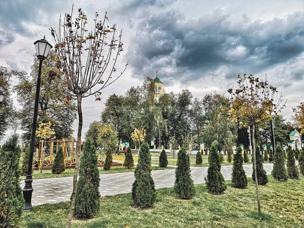 🌤 Переменная облачность, дождь и до +19°С ожидаются сегодня
