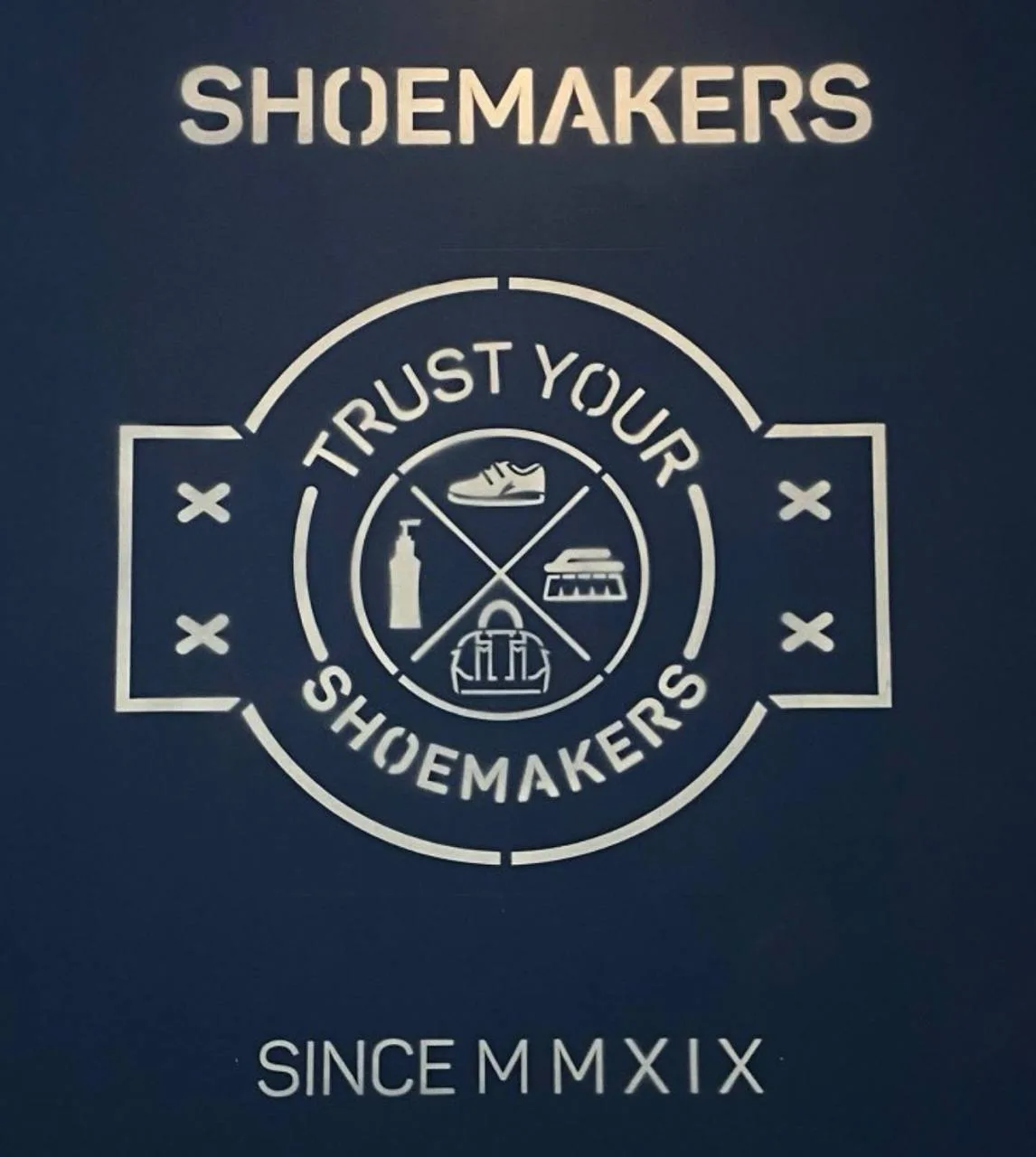 Сегодня на турнире наших игроков поддерживает Shoemakers — мастерская по ремонту, химчи...