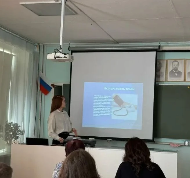 31 марта учащиеся нашей школы Вершинина Алена, Левкина Ульяна, Лещенко Нина, Шестакова ...
