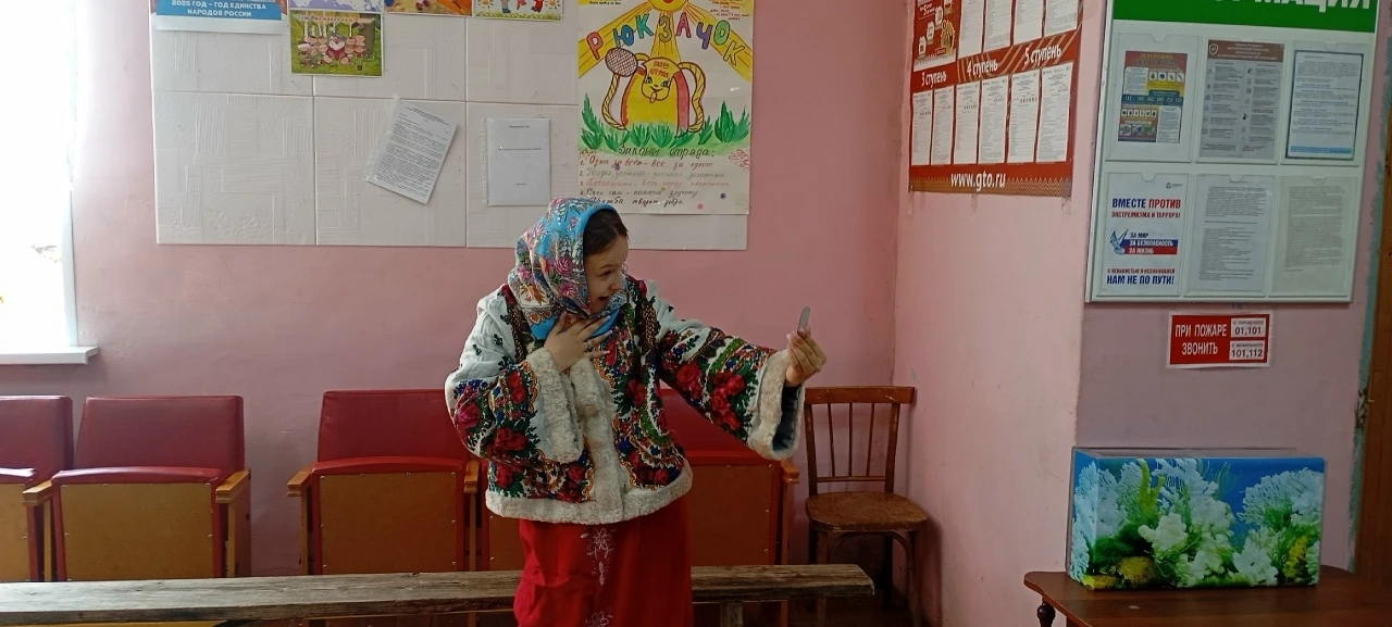 Лето в библиотеке (6+)
Летние прогулочные группы — это отличная возможность для детей отвлечься от г