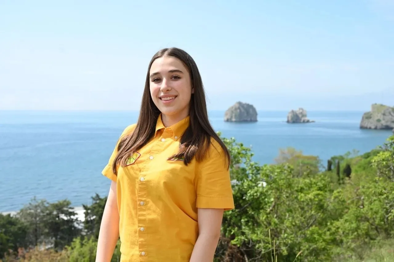 Антонова Маргарита, обучающаяся 8 класса филиала п.Советский , участник отборочных этапов Международ