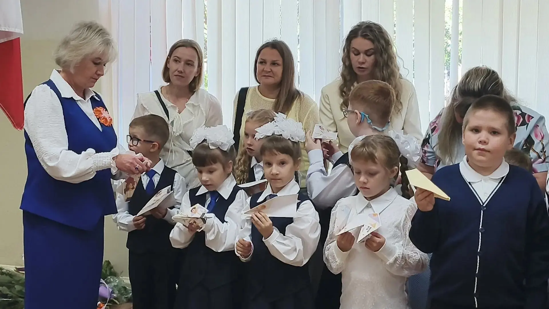 Первый звонок прозвенел! Ура, мы снова вместе! 🔔Сегодня в нашей школе прошла по-настоя...
