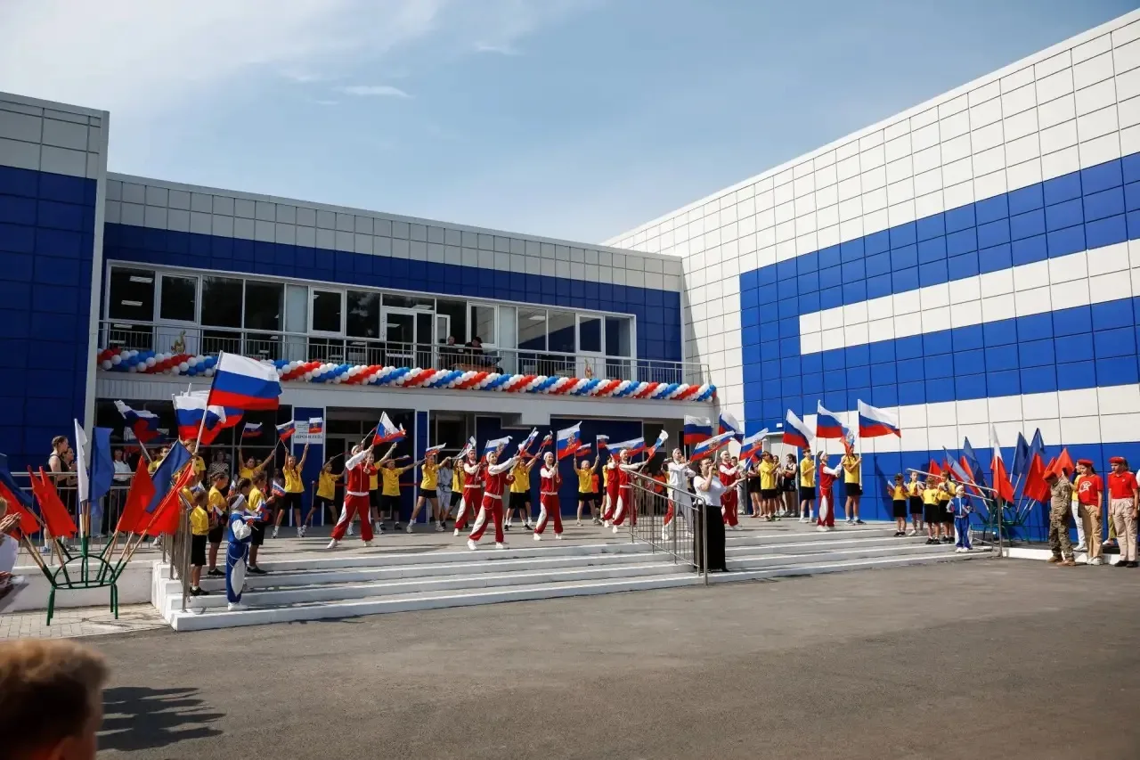 Продолжаем развитие спортивных объектов в нашем регионе. Дворец спорта «Шахтёр» в город...