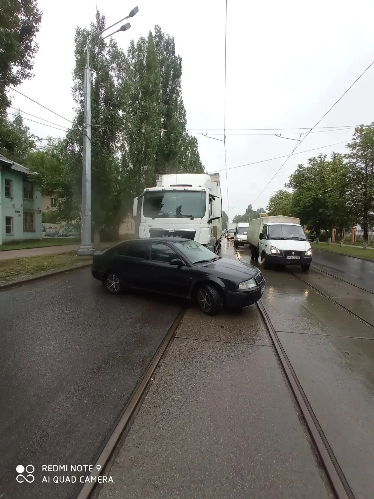 У кого-то есть запись с видео регистратора запечатлевшая аварию на ул. Сумской?
Авария произошла 30 