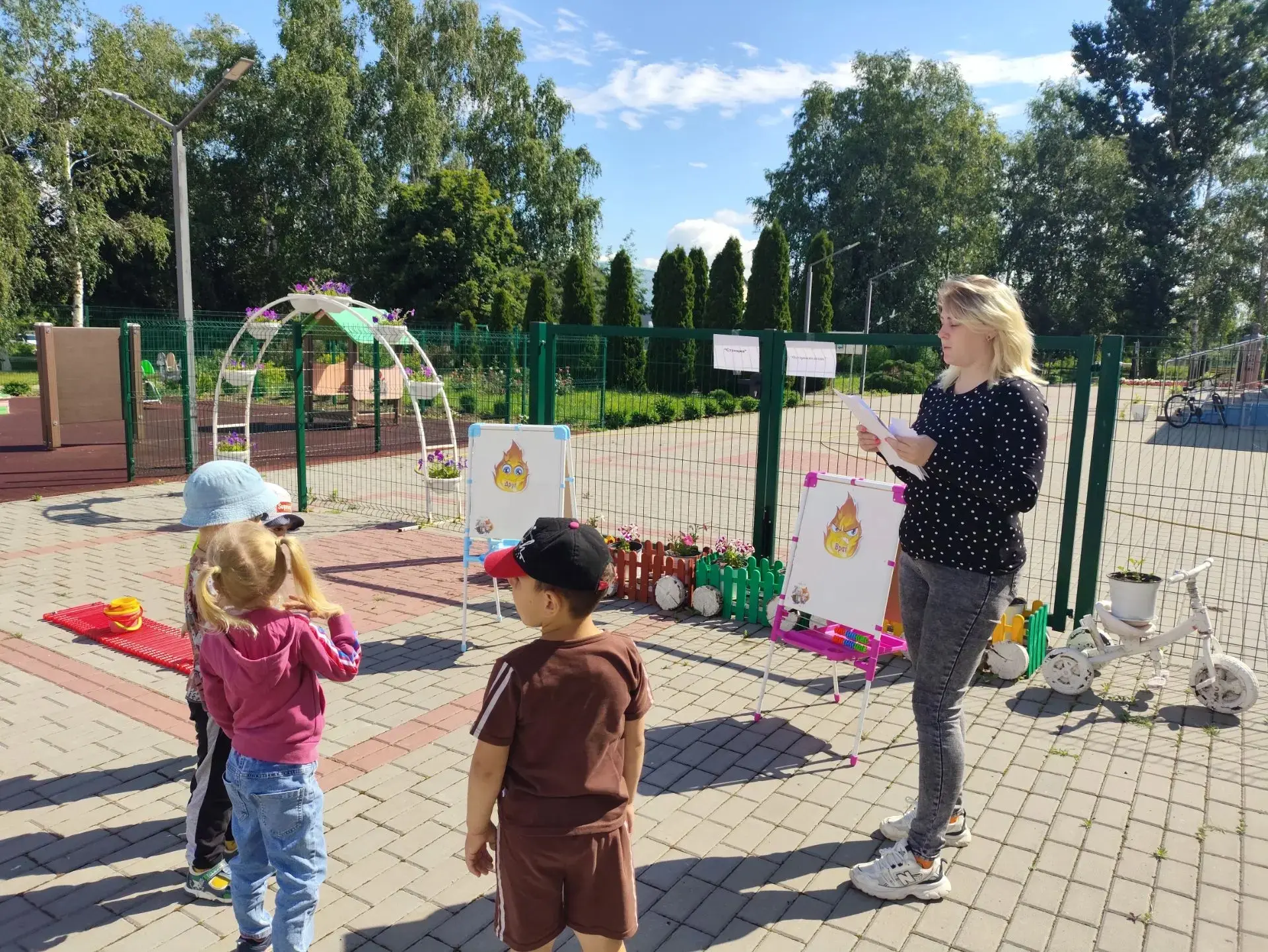 🌤️☀️🌦️
Сегодня воспитанники детского сада приняли участие в марафоне «Старт в безопасное лето». Он