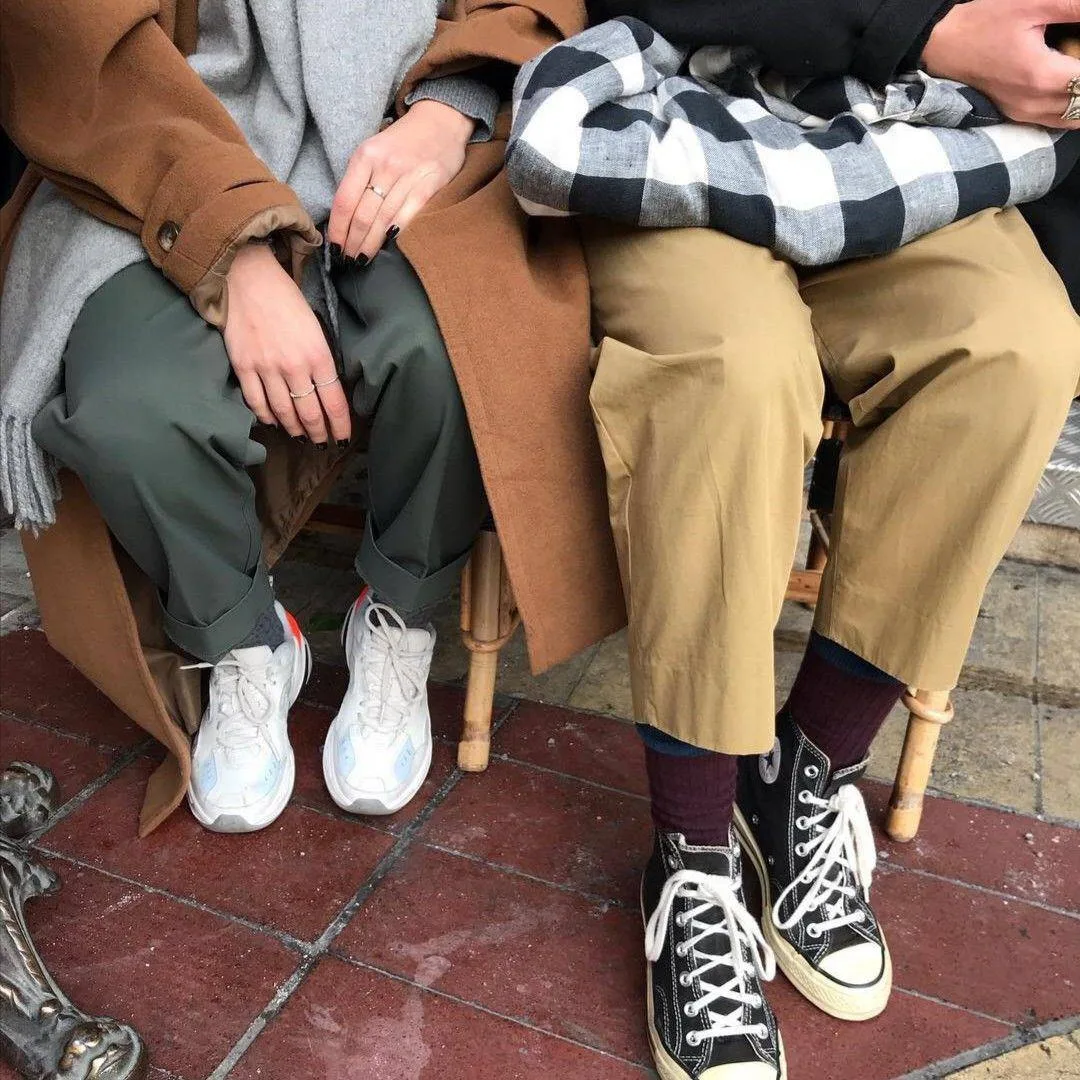 Родная душа 😌❤️

Это тот, у кого есть ключи от наших замков, и к чьим замкам подходят наши ключи. К