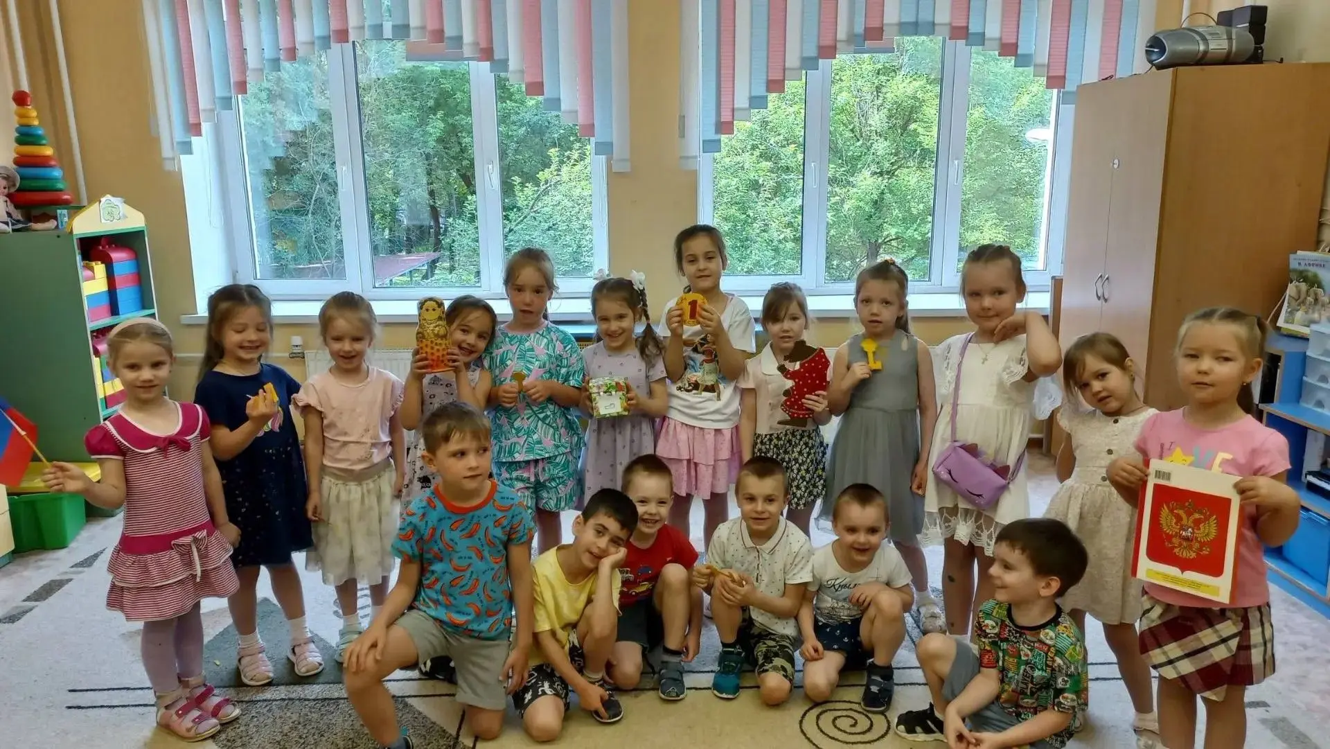 Наши маленькие исследователи совершили настоящее открытие! 🇷🇺
В ходе увлекательного квеста «В поис