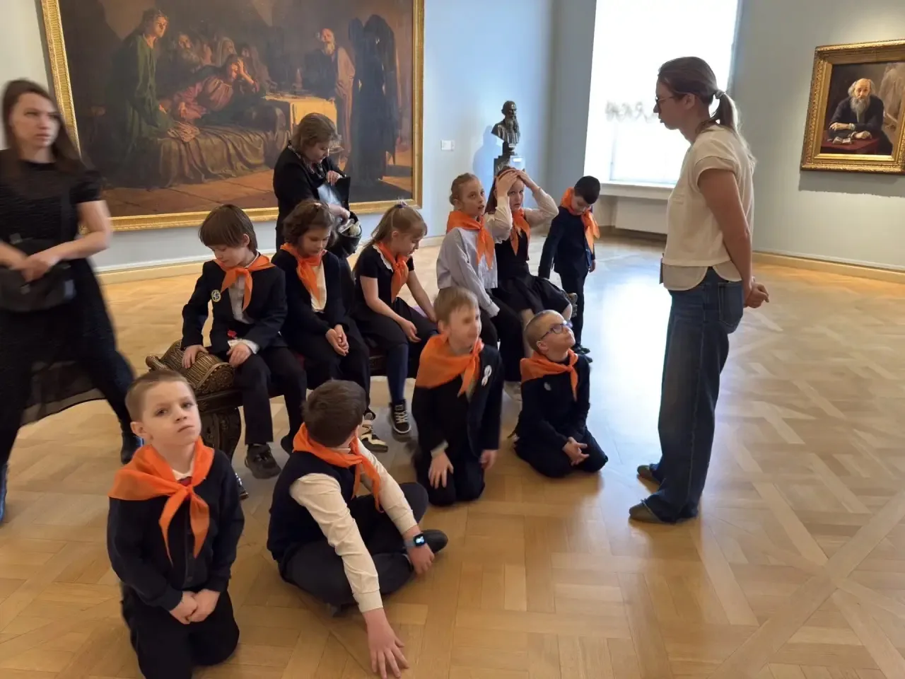 🎨✨ 20 апреля ученики 1 "Б" класса вместе со своим классным руководителем Татьяной Эдуардовной соверш